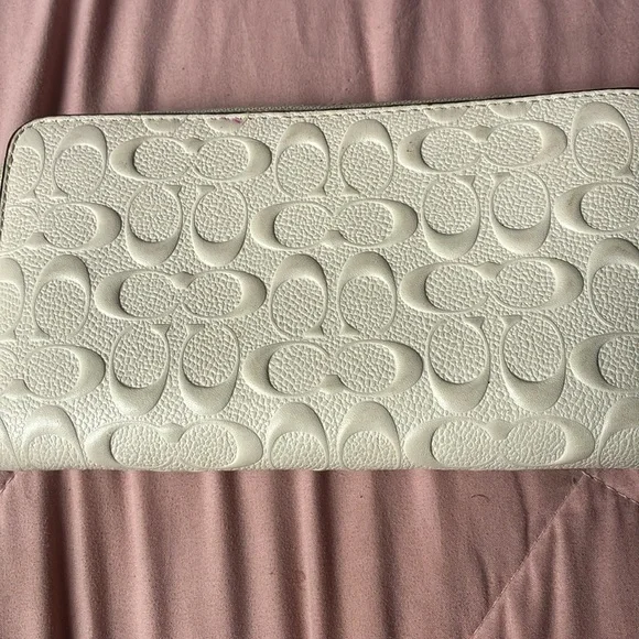 Coach White Wristlet Wallet - Picture 5 of 11